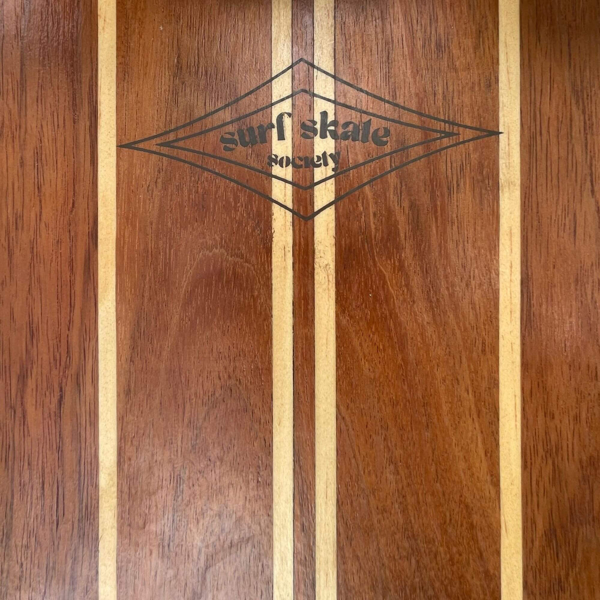 Tabla Única Hecha a Mano – Fatboy 32” – con/sin Carver CX